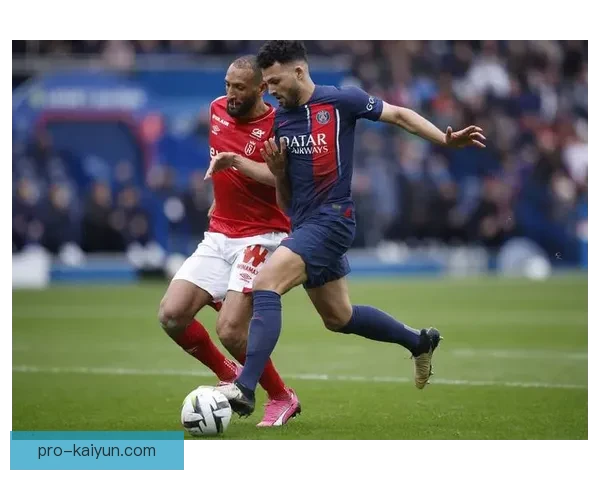 拉莫斯状态回暖，近期表现稳健助力球队防线稳定