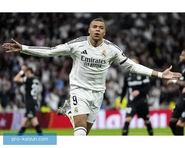 西甲联赛中皇马夺得15冠，表现稳健令人期待新赛季挑战