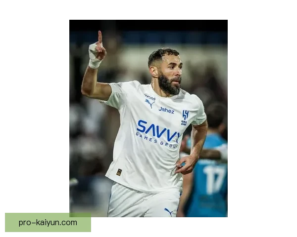 本泽马本赛季球队贡献显著，进攻端表现稳健